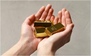 Pe langa cârnaţi şi ramen, coreenii cumpără de la automate şi lingouri de aur. Cele de un gram s-au epuizat în doua zile. Cu câ se vinde unul