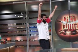 Chef Richard Abou Zaki și tunicile roz au câștigat battle-ul de ieri la Chefi la cuțite. Cătălin Țociu și Iulia Creangă au părăsit concursul după proba individuală