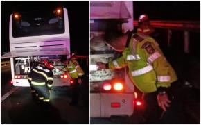 Un autocar care transporta zeci de copii a luat foc pe autostrada A10, între Alba Iulia și Sebeș