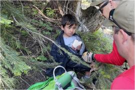 Băieţel de 4 ani dispărut, găsit după 22 de ore în sălbăticie, la 4 km de un camping din SUA. Copilul era înfometat și epuizat