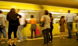 Românii pot obţine mai uşor cetăţenia germană. Care sunt noile reguli pentru a avea dublă cetăţenie şi un paşaport german