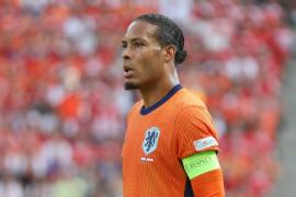 Reacţia lui Virgil van Dijk, căpitanul Olandei, înainte de meciul cu România de la Euro 2024: 