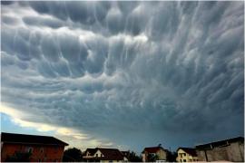 Judeţul din România în care a fost emis Cod Roşu de grindină, vijelie și averse. Mai multe localităţi vor fi afectate