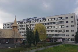 Tumoră uriaşă de trei kilograme, înlăturată din abdomenul unui copil de 9 ani, în Arad. Ce simptome avea când a ajuns la urgenţe