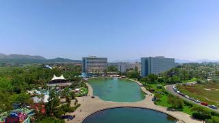 O fetiţă de 11 ani a căzut de la etajul 7 al hotelului, în timp ce părinţii dormeau. Familia urma să plece din Mallorca în ziua tragediei