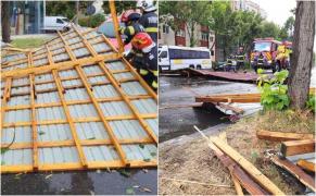 Șofer trecut pe lângă moarte, în Giurgiu. A scăpat nevătămat, după ce un acoperiș laut de vânt s-a prăbușit direct pe mașina lui