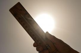 Jumătate de ţară intră de joi sub avertizare de vreme extremă. ANM anunţă caniculă în 21 de judeţe şi Bucureşti