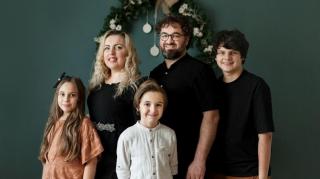 Dosar penal pe numele unor părinţi din Oradea care şi-au retras copiii de la şcoală: "Studiile sunt recunoscute, nu şi studiul"