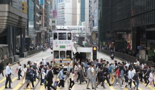 Metropola în care milionarii au ajuns să-şi vândă locuinţele de lux la preţuri de nimic din cauza datoriilor