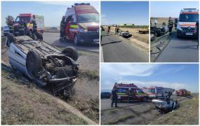 Cinci persoane au ajuns la spital, după ce o maşină s-a răsturnat într-un şanţ pe Drumul Morţii, în Vrancea