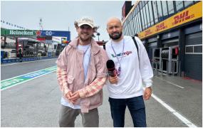 Cuza şi Dan Pavel trăiesc live experienţa Formula 1 la Marele Premiu al Olandei, difuzat duminică ȋn direct la Antena 3 CNN și pe AntenaPLAY, de la 15:45