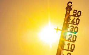 38 de județe și Capitala, sub avertizări cod galben și portocaliu de vreme extremă. Canicula se extinde luni în aproape toată țara