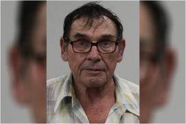 Un american a încercat să-și ucidă soția, ca să se însoare cu fiica ei. Îi punea droguri în dozele de Coca-Cola, apoi pleca în dormitorul fetei