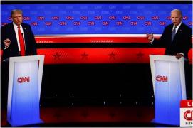 Trump strânge bani pentru campanie vânzând NFT-uri. Cei care cumpără mai multe primesc o bucată din costumul purtat la dezbaterea cu Biden