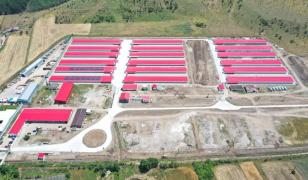 Cel mai modern abator din Europa de Est angajează 600 de persoane în Vâlcea. Se caută electricieni, ingineri şi instalatori