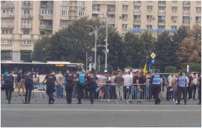 O jandarmeriţă a fost lovită cu o talangă la protestul crescătorilor de animale din Bucureşti