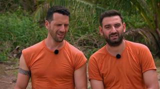 Adi Nartea și Cosmin Vîjeu la testimoniale