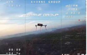 Momentul în care o dronă rusească încearcă să doboare una ucraineană