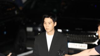 Starul K-pop Suga, amendat cu aproape 12.000 de dolari după ce a condus un scuter electric sub influenţa alcoolului în luna august