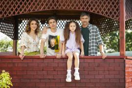 Nume noi se alătură distribuției serialului Iubire cu parfum de lavandă. Darisian Luncanu și Iulia Barbu vor putea fi urmăriți în noul serial de la Antena 1