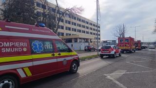 Incendiu la Spitalul Municipal Călăraşi, într-o cameră administrativă. Pacienţii nu au fost evacuaţi, dar a fost activat planul roşu de intervenţie