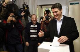 Alegeri prezidențiale în Croația. Preşedintele în exerciţiu Zoran Milanovic este favorit în faţa fostului ministru Dragan Primorac