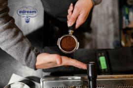 Home barista? Vezi aici râșnița de cafea de care ai nevoie pentru dimineți perfecte