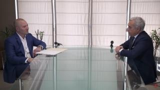 Ryan Shawn Călin Georgescu