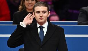 "Un viitor preşedinte". Momentul în care Barron Trump este aplaudat de susţinătorii tatălui său. Gestul care a cucerit internetul