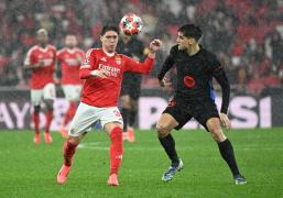 Thriller la Lisabona, Benfica - Barcelona 4-5 în Liga Campionilor. Istvan Kovacs a arbitrat Steaua Roşie - PSV, scor 2-3