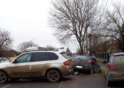 Accident între trei maşini, în Timiş