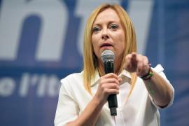 Giorgia Meloni, vizată într-o anchetă, după expulzarea şefului Poliţiei Judicare libiene