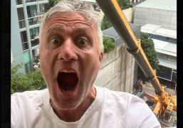 Cum a ajuns un bărbat să plătească 55.000 de lire sterline pentru o bere: "Asta va scrie pe piatra mea funerară"