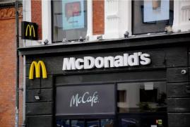 Motivul pentru care peste 700 de angajați ai McDonald's din Marea Britanie au depuns plângere împotriva companiei