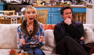 Lisa Kudrow a găsit recent o scrisoare emoționantă de la Matthew Perry, din 2004, ascunsă într-un borcan de biscuiți