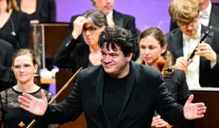 Câştigător al premiului Grammy, Cristian Măcelaru a devenit Cetăţean de Onoare al Capitalei