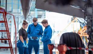 INS: Rata şomajului a crescut la 5,9%. Un sfert dintre tinerii de până în 24 de ani nu au loc de muncă