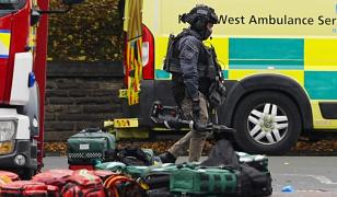 Atac lângă o sinagogă din Manchester. Doi morţi, mai mulţi răniţi. Atacatorul a fost împuşcat 