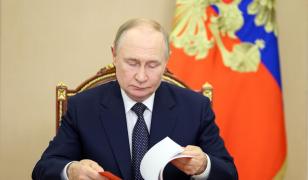 Vladimir Putin: Rusia "şi-a declarat de două ori inclusiv disponibilitatea de a adera la NATO"