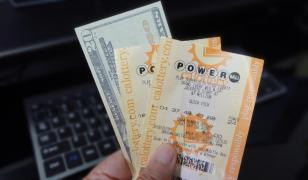 O femeie din SUA i-a cerut lui ChatGPT numerele câştigătoare la loto. Suma uriaşă cu care s-a ales