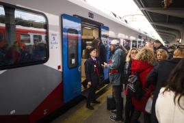 CFR, datorii de peste 200 de milioane de lei. Circulaţia trenurilor a fost suspendată temporar