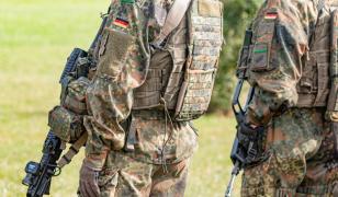 Confuzie bizară în Germania. Poliția și Armata s-au împușcat din greșeală în timpul unui exercițiu militar