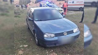 Doi tineri, găsiţi morţi în maşină, în Harghita: lângă ei era un asomator. Ipoteză: crimă urmată de suicid