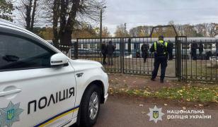 Un bărbat a detonat o bombă într-o gară din Ucraina. Cel puţin patru morţi şi 12 răniţi