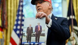 "Este greșit să se vorbească de anularea întâlnirii Trump - Putin". Anunțul Kremlinului