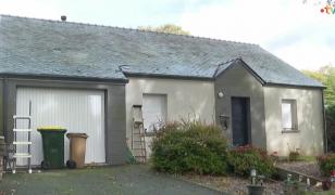 Femeie sechestrată timp de 5 ani într-un garaj, în Franța. Era spălată cu înălbitor și hrănită cu detergent 