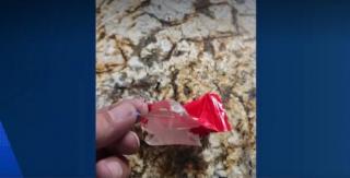 Alertă pentru părinţi, în SUA. Ace de cusut descoperite în bomboane, cu câteva zile înainte de Halloween