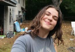 La 27 de ani, Silvia a părăsit oraşul pentru a paria pe un vis. Şi-a investit toate economiile, dar merită