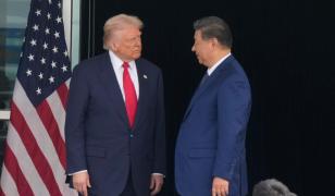 Donald Trump promite reducerea tarifelor pentru China și declară "rezolvată" criza pământurilor rare
