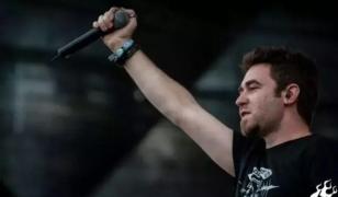 Solistul Goodbye to Gravity, proiect caritabil în memoria victimelor din Colectiv. Prima apariție după 10 ani